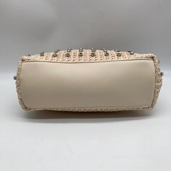 Urban Expressions Ivory Nikita Clutch - Picture 5 of 11